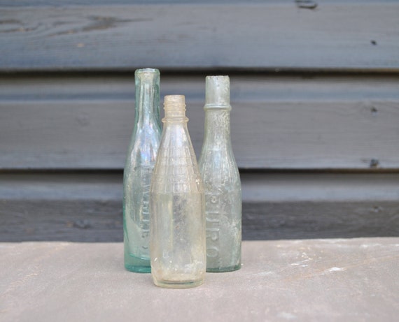 Permanent Monteur impliceren Set van 3 oude glazen flessen Interieur Stijl Reclame - Etsy Nederland