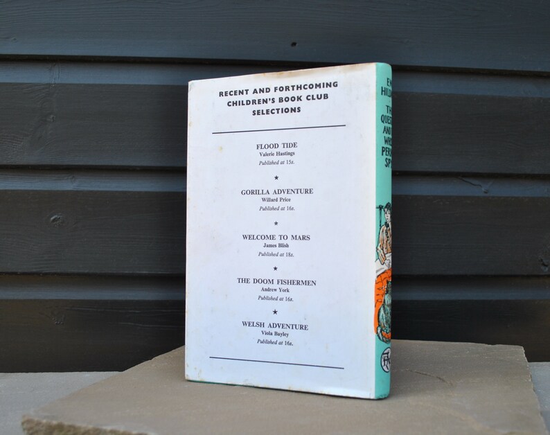 The Questers and the Whispering Spy by E W Hildick Hardback Etsy