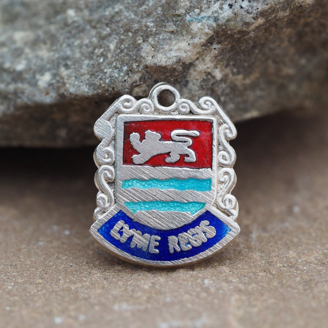 Charme Bouclier émaillé Vintage HMK Lyme Regis En Argent Sterling 925 - 1,8g, 1,7cm, Occasion