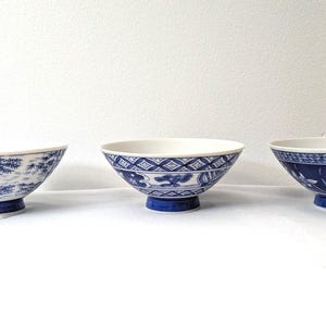 3 Vintage Blue Footed Porcelain Rice Bowls Children bowl Asian style cobalt Blue and White Bamboo trees Oriental