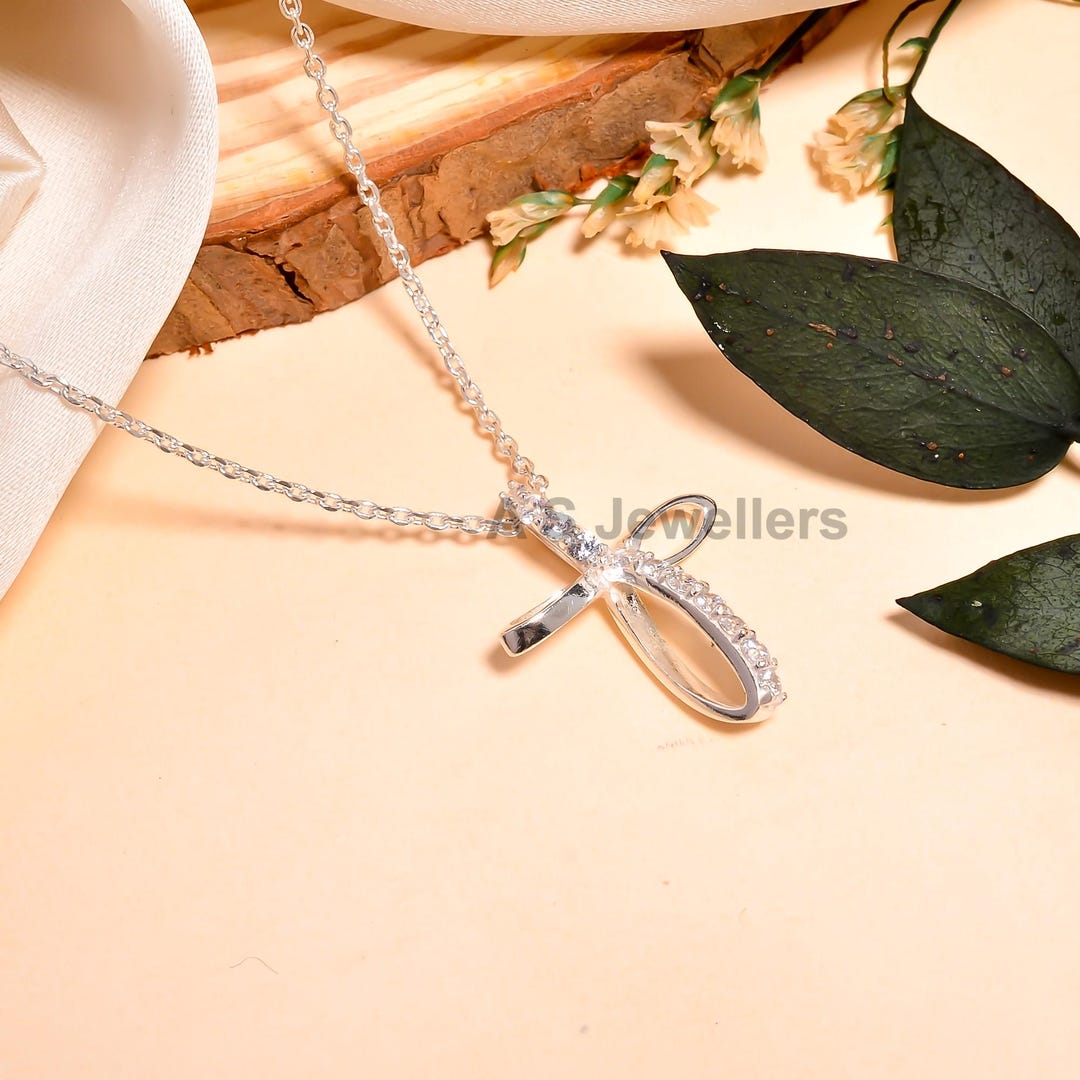 925 Sterling Silver Cross Necklace: Cubic Zirconia Christian Pendant ...