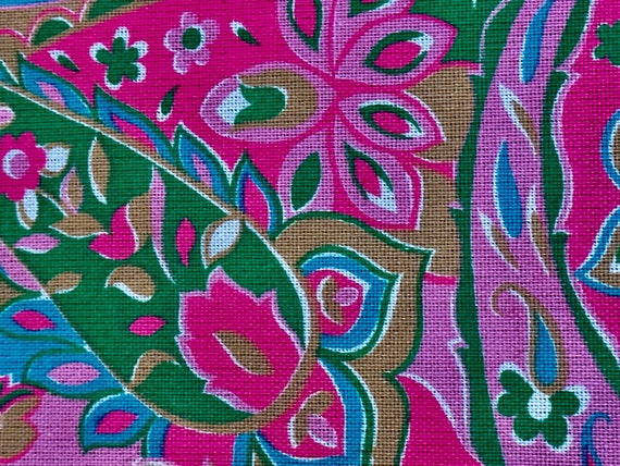 2.5YDS 60's Twiggy & Peter Max Collaborate on Jeannie's Bottle Lair PAISLEY Vintage Fabric Yardage