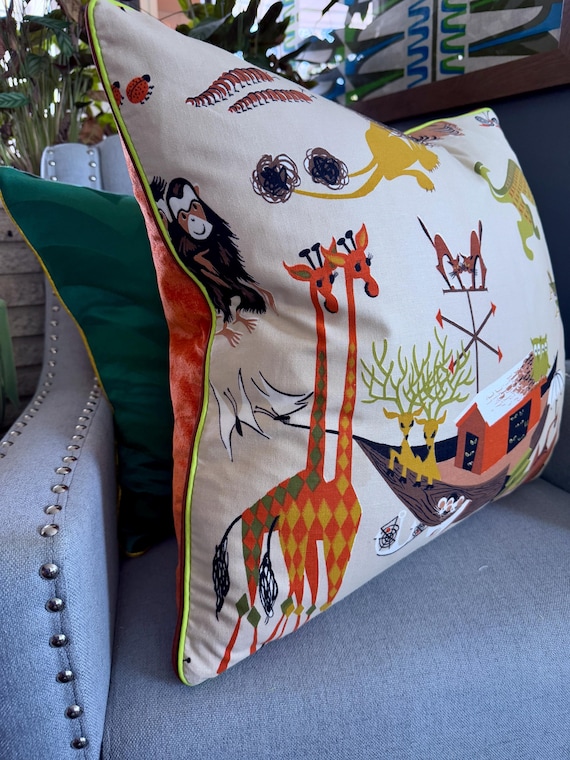 Noah's Ark 1940's Novelty Children's Mid Century Barkcloth Vintage Fabric PILLOW