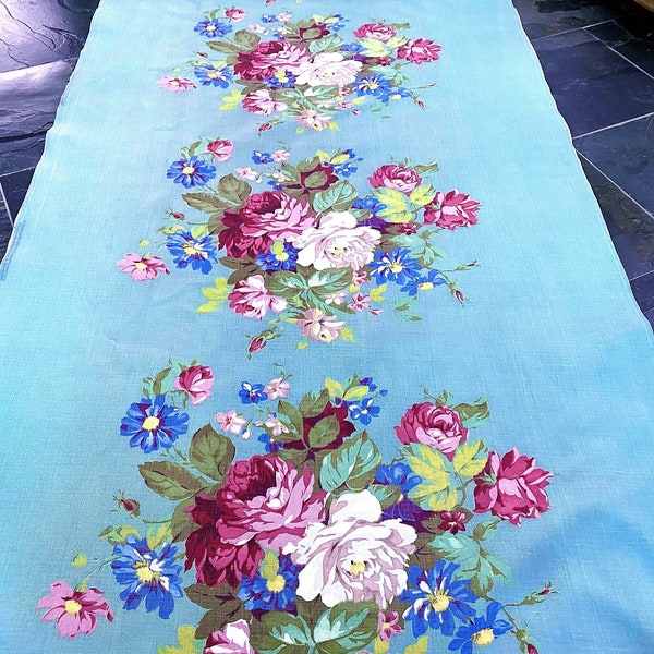 30's Elusive Beach Cottage Roses Robins Egg Blue Barkcloth Era Vintage Tela Algodón Lona para tapicería Almohadas Drapery 6YDS Disponible