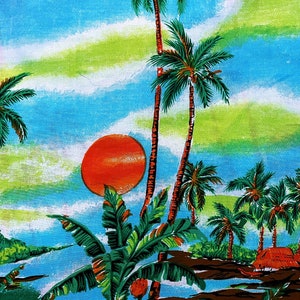 50&#39;s Electrified HAWAII Shirt Circle Skirt Vintage Fabric Rayon Cotton Mix Yardage 6YDS Avail.