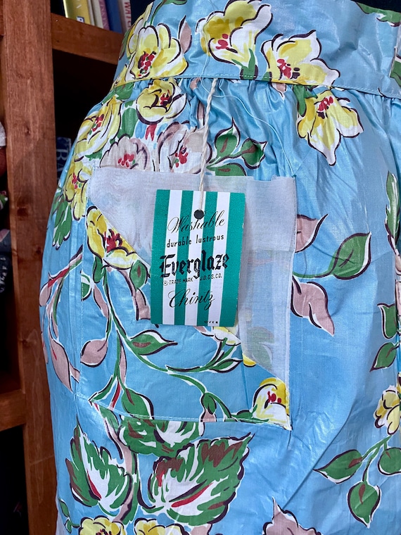 30's 40's Spring Time Cape Cod w/ TAGS Vintage Apron Fabric Kitchen Linen
