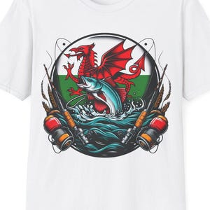 ウェールズ国旗フィッシングTシャツ：ソフトスタイルユニセックスTシャツ