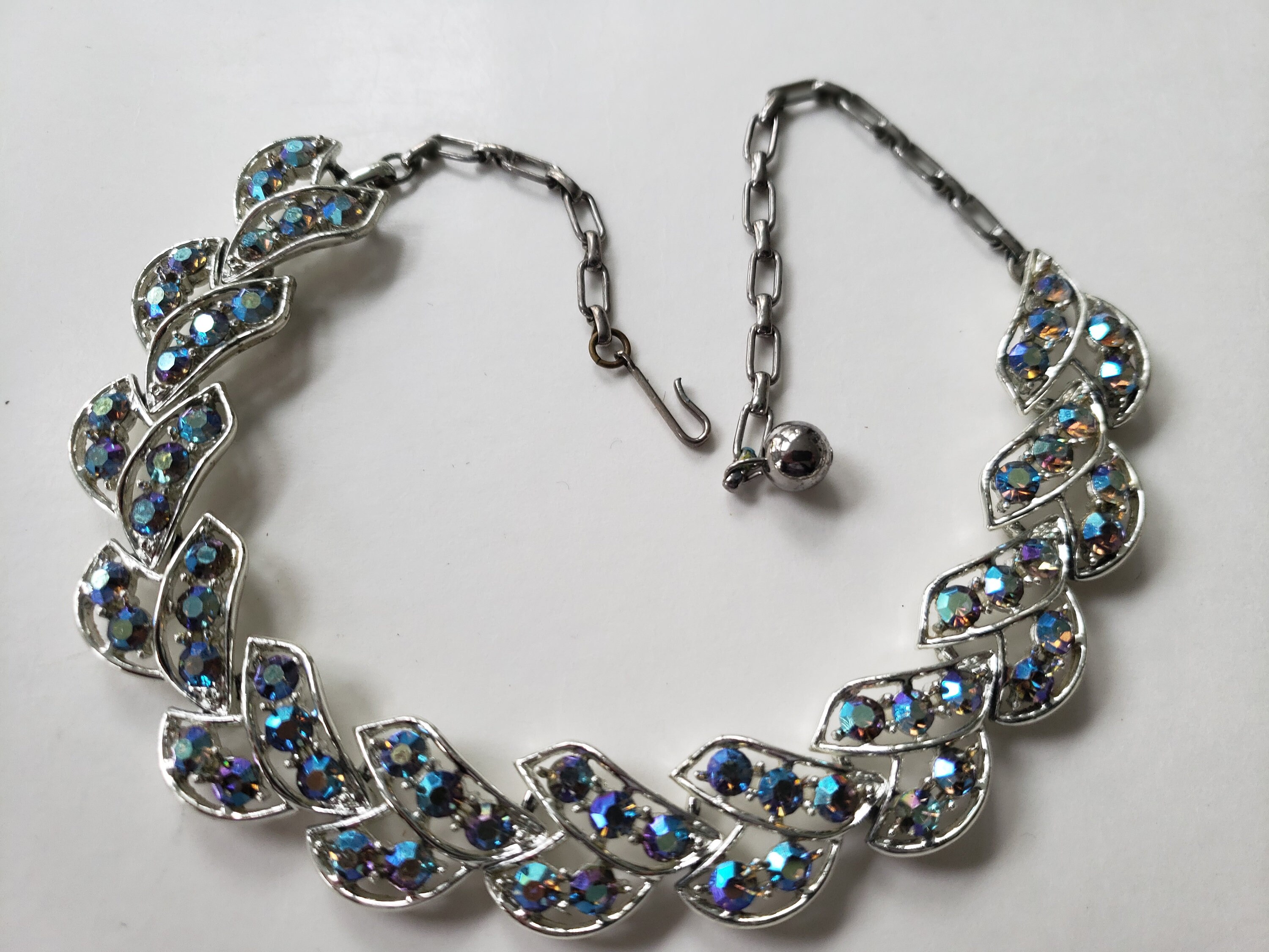 Vintage Blue Aurora Borealis Rhinestone Necklace 16 display picture 2