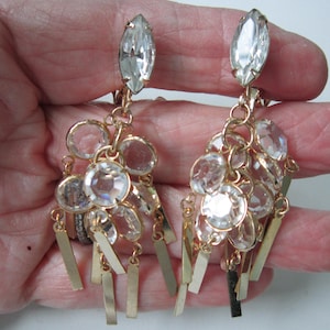 Vintage Crystal Gold Tone Dangle Earrings  EXCELLENT Stunning!