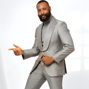 Jeeva Fashions New Stylish Partywear Formal Grey Color Designer Coat Pant Suit For Men.