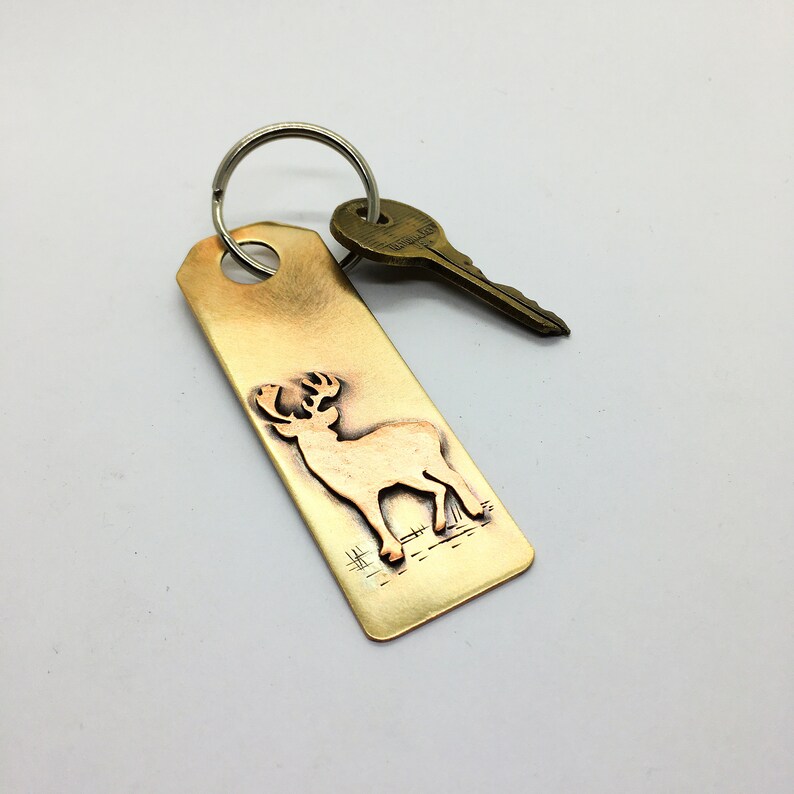 White tale deer buck key chain