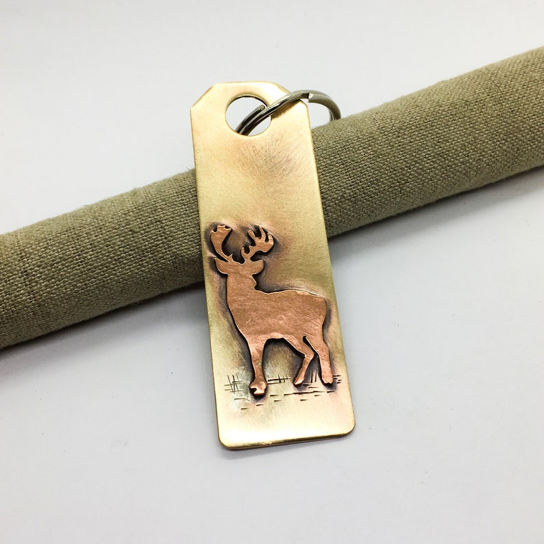 White tale deer buck key chain