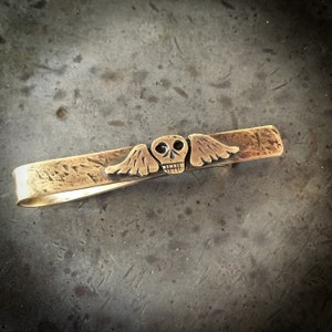 Skull tie clip
