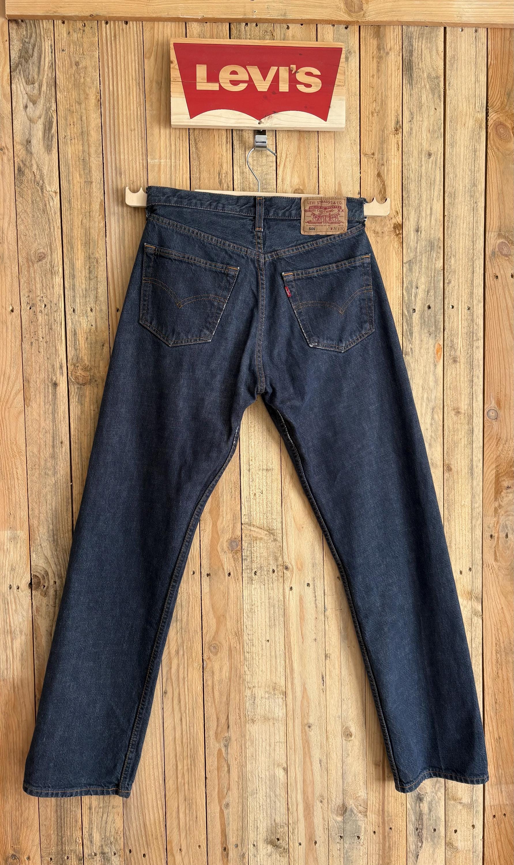 Levi's 501 Vintage Jeans (2000) – W32 – Raw Blue – Made in Poland