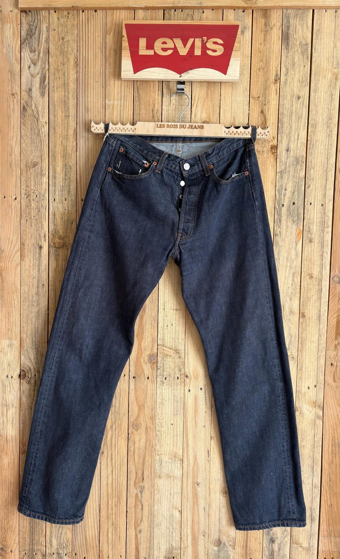 Levi's 501 Vintage Jeans (2000) – W32 – Raw Blue – Made in Poland