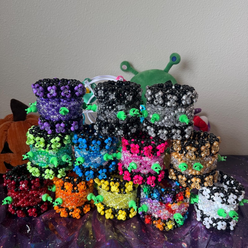 Alien Kandi - Etsy