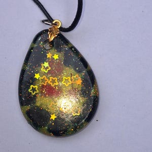 pendant necklace