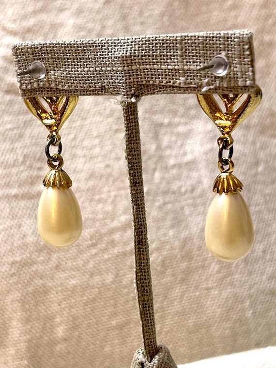 Fancy Rhinestone Encrusted Post with Large Drippi… - image 6