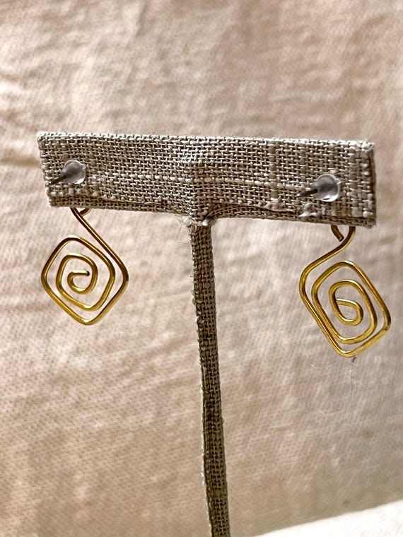 Gold Square, Flat, Hypnotic Wire Wrap Dangle Post… - image 4
