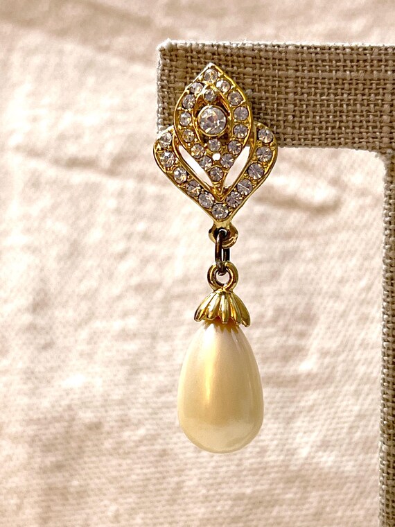 Fancy Rhinestone Encrusted Post with Large Drippi… - image 4