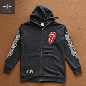 Gothic Cross Zip-Up Hoodie: Unisex Black Streetwear