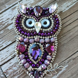 Handmade Owl Brooch – Beaded Bird Pin – Crystal Animal Brooch – Gift for Her – Leather Jewelry – Pink Owl Pin