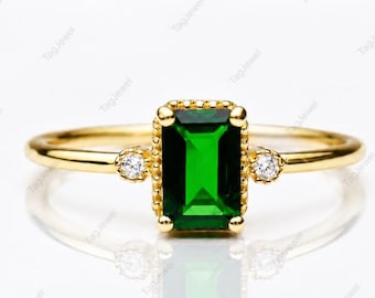 Anillo solitario de esmeralda verde: anillos de promesa minimalistas, delicado anillo de boda, regalo de piedra de nacimiento de mayo para ella.