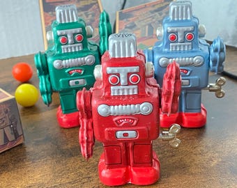Vintage Japanese Wind-Up Toy/ Smoking Robot (Red) | High-Quality 80s Replica by Yonezawa | Tested & Working
