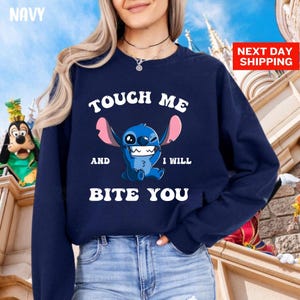 Sudadera "Tócame y te morderé", sudadera con capucha de Stitch de Disney, Lilo y Stitch, sudadera de la película Disney, regalo de Ohana significa familia imagen 6
