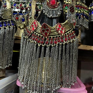 Colar com tiara tribal afegã: conjunto de joias para noivas Kuchi