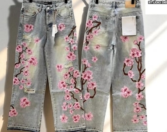 Handbemalte Kirschblüte Jeans mit weitem Bein Benutzerdefinierte Blumen Denim Streetwear