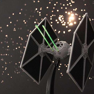 Star Wars Bandai TIE Fighter 1/72 Model Kit geassembleerd en geverfd