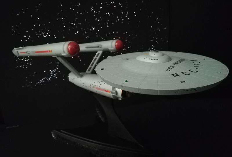 Revell Star Trek Enterprise NCC-1701 Model Kit Assembled & Painted