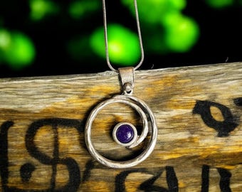 Collana con ciondolo a spirale celtica in lepidolite – Catena placcata argento da 50 cm