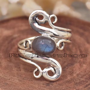 Labradorite Ring, 925 Sterling Silver Ring, Natural Labradorite Ring, Handmade Ring, Bohemian Jewelry, Women&#39;s Ring, Designer Ring