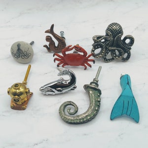 COASTAL AND NAUTICAL knobs and hooks