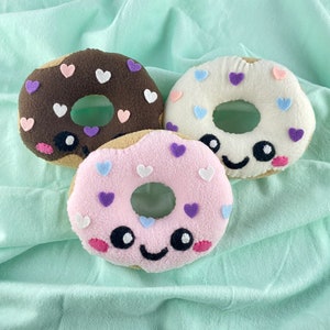 Handmade Love Donut Plushie – Cute Kawaii Food Stuffie – Soft Stuffed Donut Toy – Unique Gift for Donut Lovers