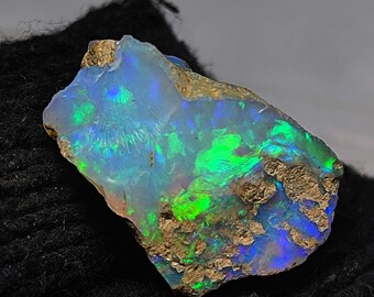 【35CT分】エチオピア　オパール 原石 青緑　鉱物　標本　ピンファイア 3.10カラットのエチオピア産オパール原石：ブルーグリーンファイアー