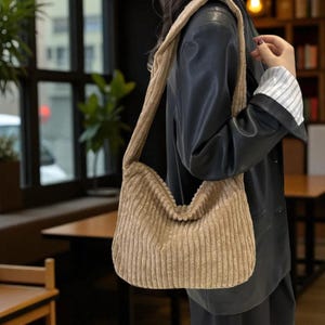 Corduroy Shoulder Bag for Women | Large Capacity Tote Purse | Casual Crossbody Handbag | Stylish Commuting & School Bag