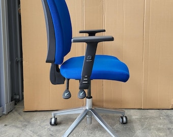 Sillas totalmente ajustables de la marca Connection -Muchas unidades disponibles- ENTREGA DISPONIBLE