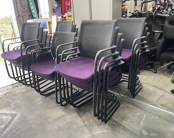 ORANGEBOX * Sillas voladizas apilables para reuniones/recepciones/0 disponibles - ENTREGA