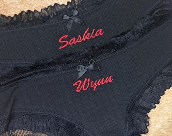 Ropa interior/lencería bordada de edición limitada: tonos descontinuados