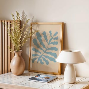 Minimalist Light Blue Leaf Art Print, Modern Botanical Wall Decor, Abstract Style Poster, Soft Blue Nature Art, Scandinavian Decor