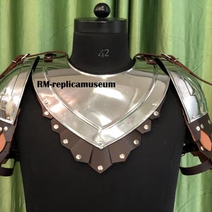 Viking Warrior Shoulders Armor Pair of pauldron and Gorget Fantasy Knight Armour Upper Arms LARP Clothing Medieval Spaulders Cosplay Costume