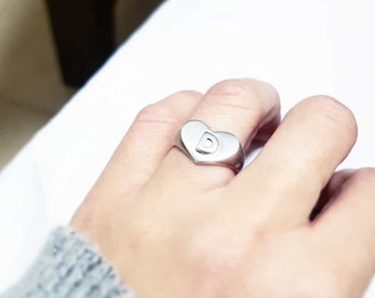 Signet ring women, Letter Ring, Rings for women, Silver signet ring, Custom ring women, Heart ring, Statement ring, Initial, Personalized