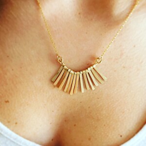 Gelaagde ketting, goud gelaagde ketting, gouden ketting, franje ketting, kwast ketting, trendy gouden ketting, slabbetje ketting, tribal