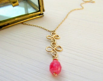 Dainty gold necklace, Pink Jade necklace, Gold layered necklace, Gold necklace, Boho gold necklace, Layered necklace, Crystal necklace, Drop