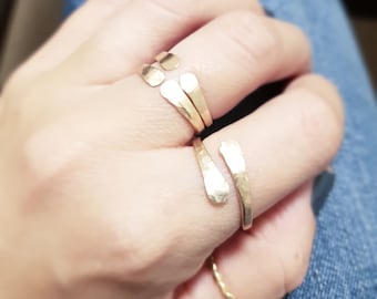 Anillo de oro, Anillo de oro para mujeres, Anillo para mujeres, Anillo lleno de oro, Anillo de declaración, Anillo de pila de oro, Anillo abierto, Anillo ajustable, Anillo martillado