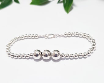 Silver bracelet for women, Silver beads bracelet, Stacked bracelet, Silver ball bracelet, Minimalist bracelet, Everyday bracelet, Boho