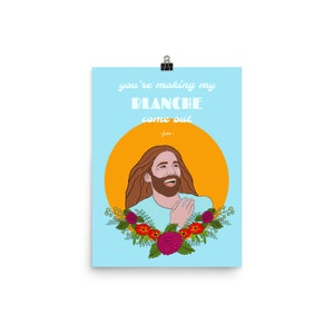 Puede incluir: Un fondo azul claro con un círculo amarillo y una ilustración de dibujos animados de un hombre con cabello largo y barba. El hombre sonríe y tiene las manos juntas. El texto "you're making my BLANCHE come out -Jin-" está por encima del círculo.